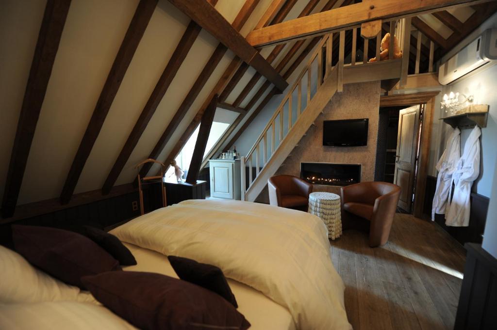 B&B De Rentmeesterhoeve Reningelst Rum bild