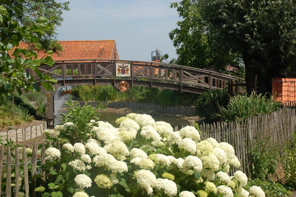 B&B De Rentmeesterhoeve Reningelst Exteriör bild