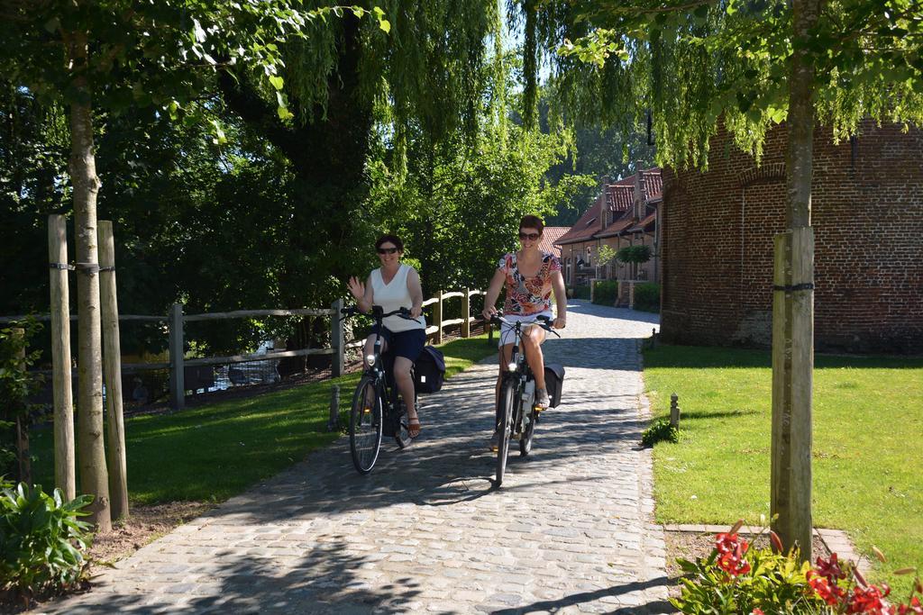B&B De Rentmeesterhoeve Reningelst Exteriör bild